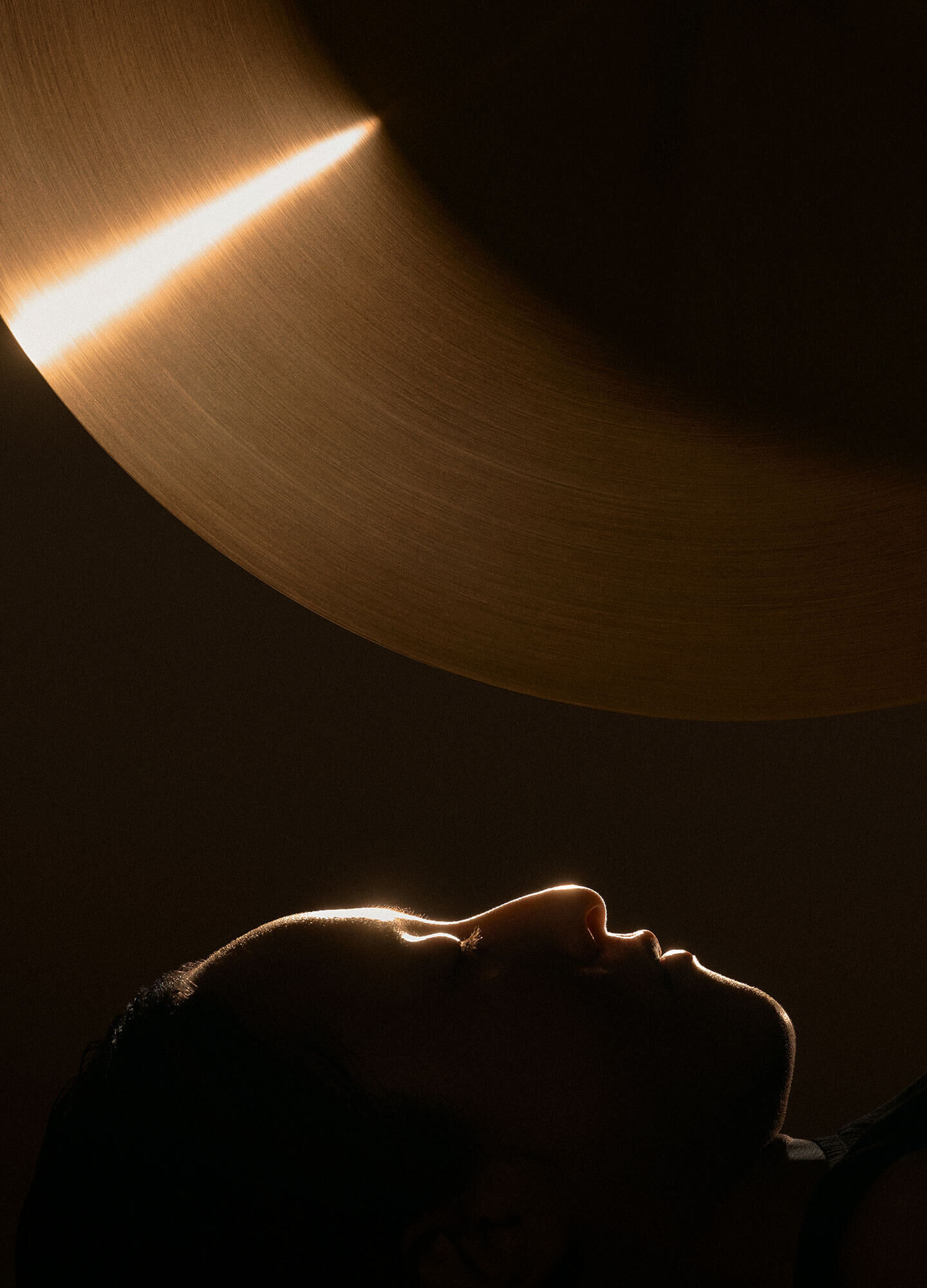 As eyes close, luminosity awakens 